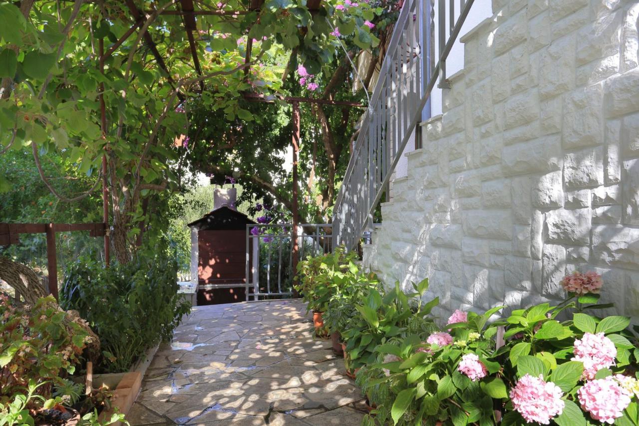 Apartments By The Sea Okrug Gornji, Ciovo - 1069 Trogir Exteriör bild