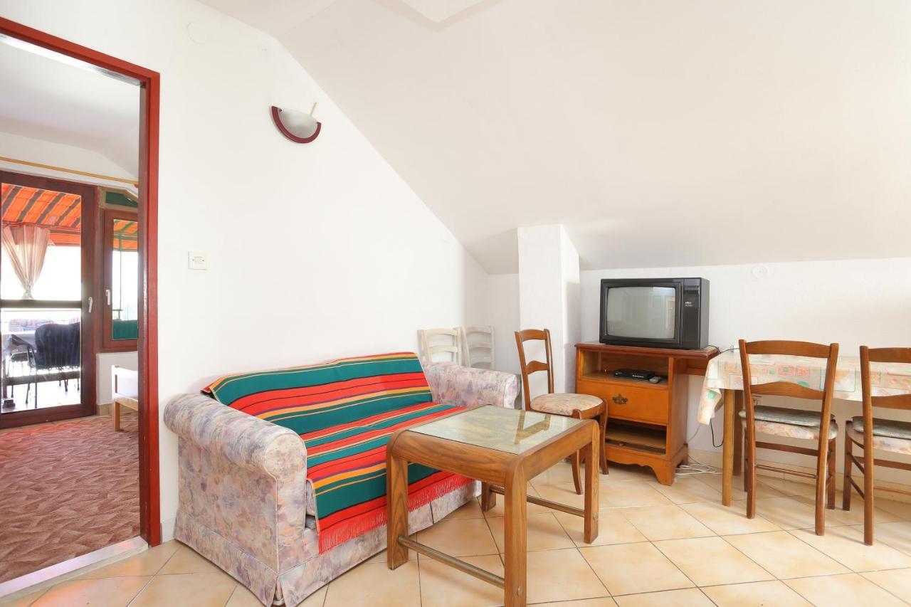 Apartments By The Sea Okrug Gornji, Ciovo - 1069 Trogir Exteriör bild