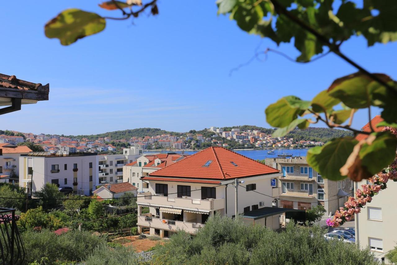 Apartments By The Sea Okrug Gornji, Ciovo - 1069 Trogir Exteriör bild