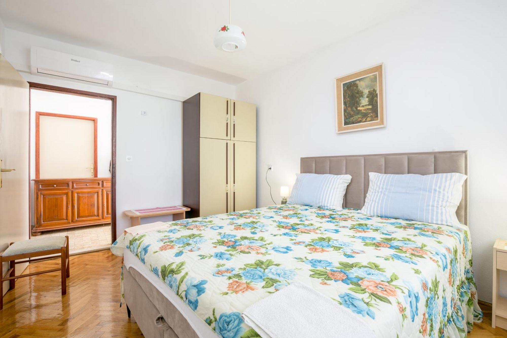 Apartments By The Sea Okrug Gornji, Ciovo - 1069 Trogir Rum bild
